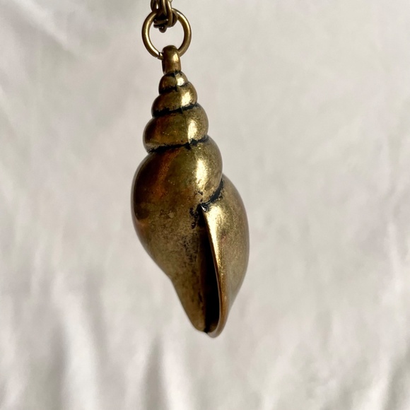Brass Chain Necklace/w Brass Shell Pendant - Picture 11 of 16